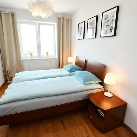 Apartament Navigator-portowa 28 *