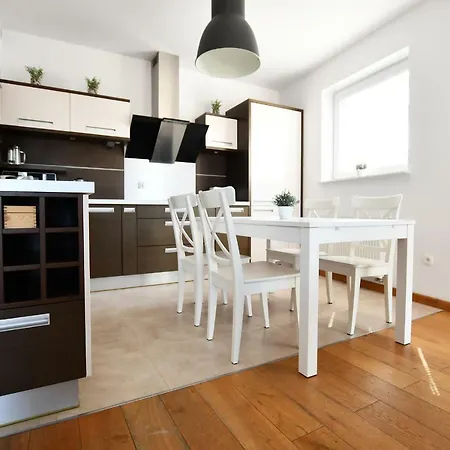 Navigator-portowa 28 Apartament *